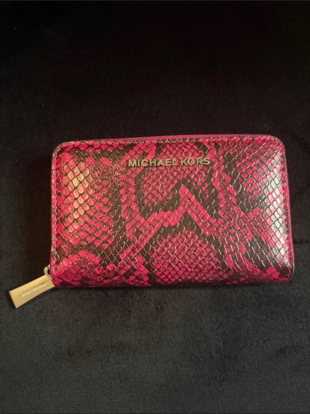 Michael Kors Jet Set Small Zip Card Case in Pink and Black